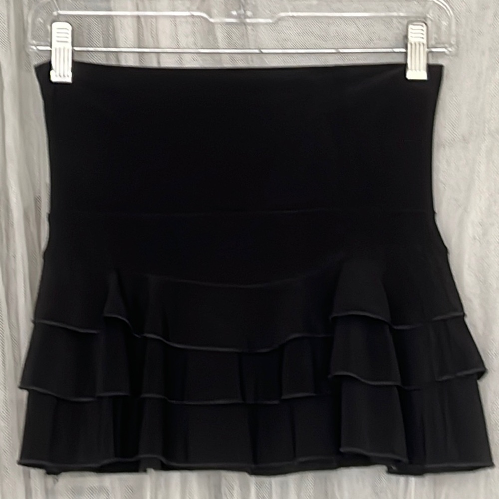 ⭐️ Lette black ruffled mini skirt great exercise skirt Made in USA women S